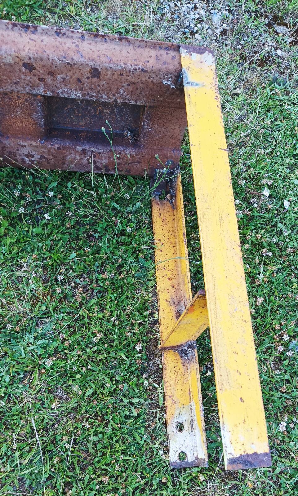 Metal industrial workbench