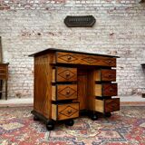 Moneychanger's desk in walnut and wooden net of Louis XIV period late seventeenth century