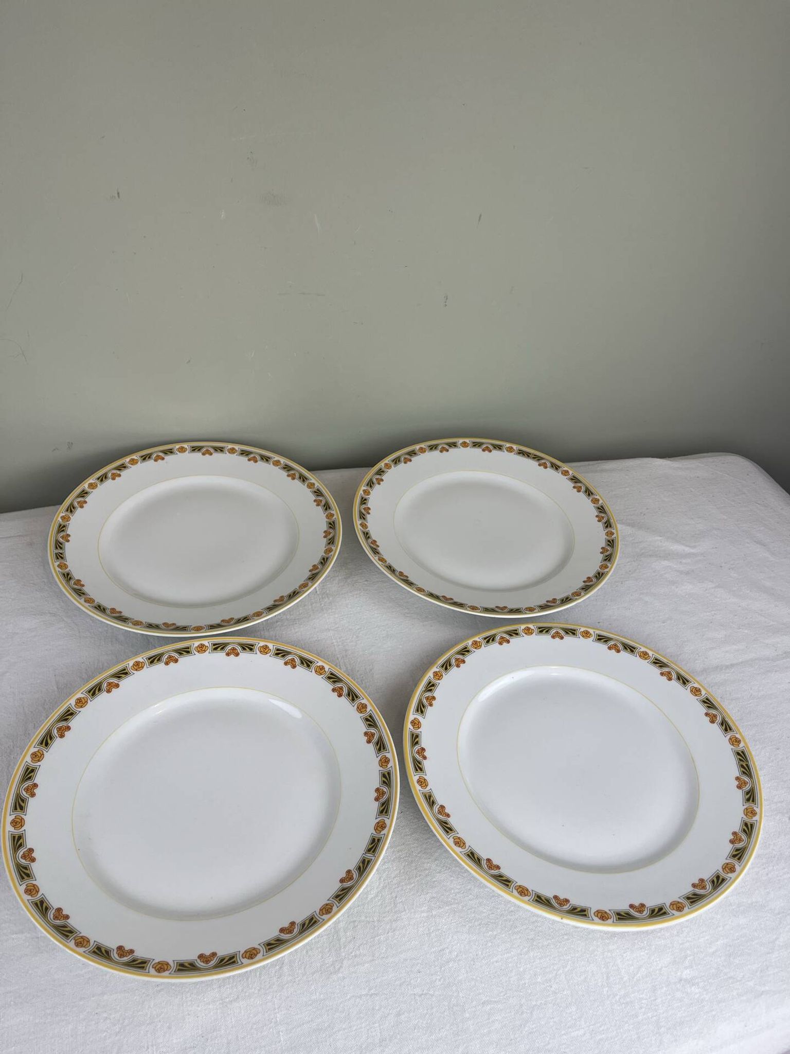 4 Art Deco dinner plates