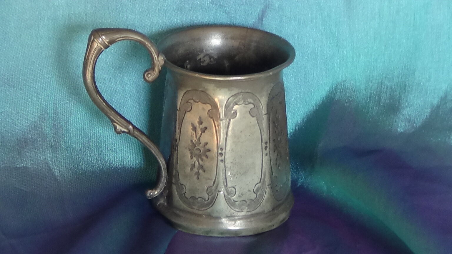 Pewter beer tankard