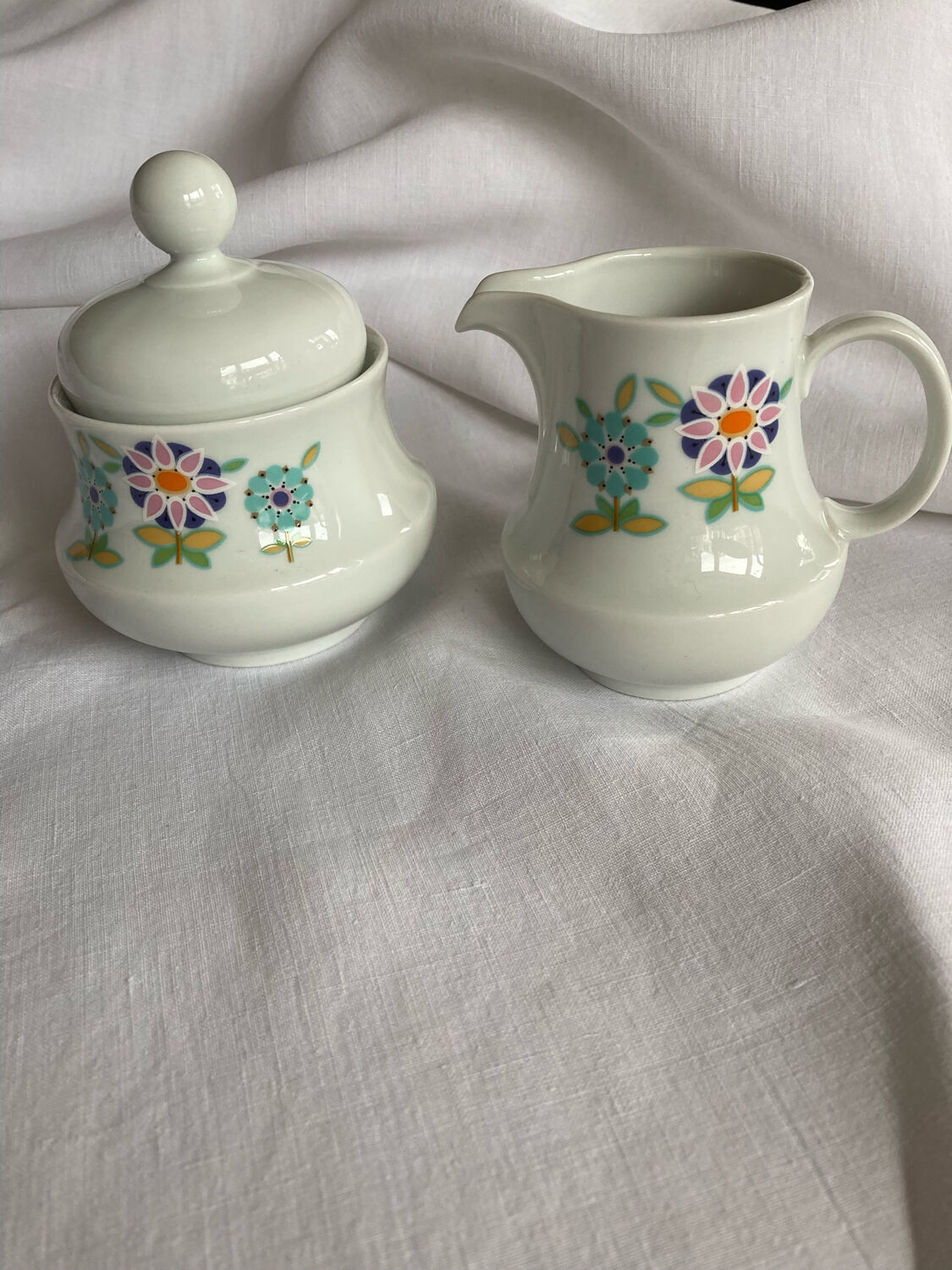 Bavaria Tirschenreuth Sugar Bowl & Milk Jug