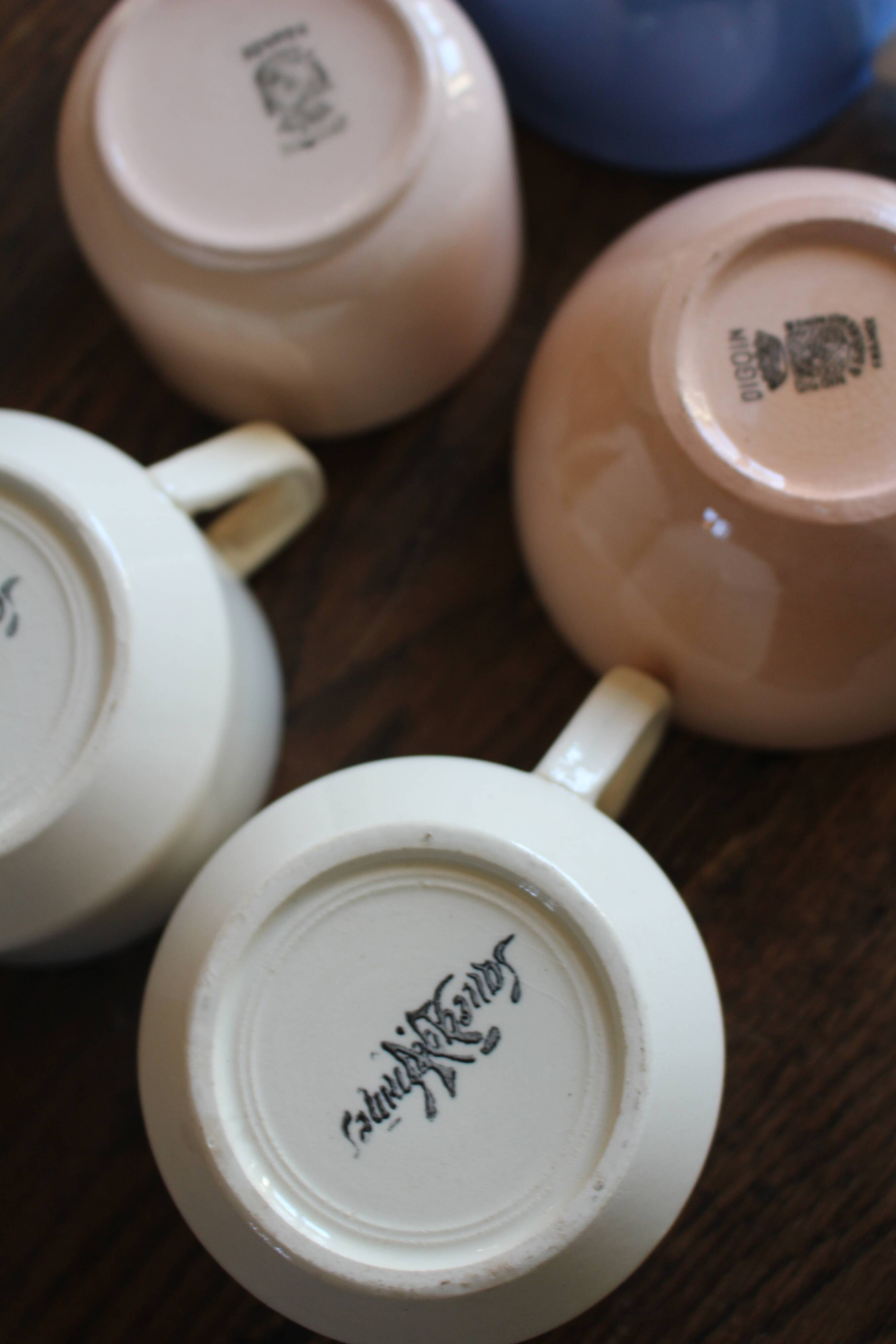 A set of 6 pink, blue, and cream cups from Digoin Céranord Villeroy Art Deco.