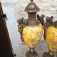 Paire de grands vases couverts - 60cm - faïence jaune