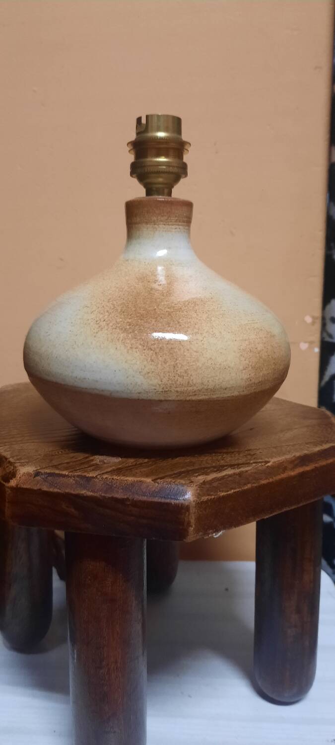 Ceramic ball lamp base