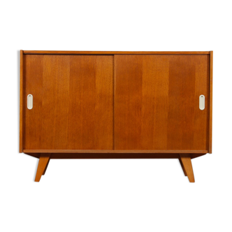 Buffet en chêne, modèle U-452, par Jiroutek pour Interier Praha, 1960