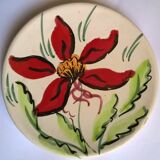 Cerenne Vallauris plate with red flower decoration