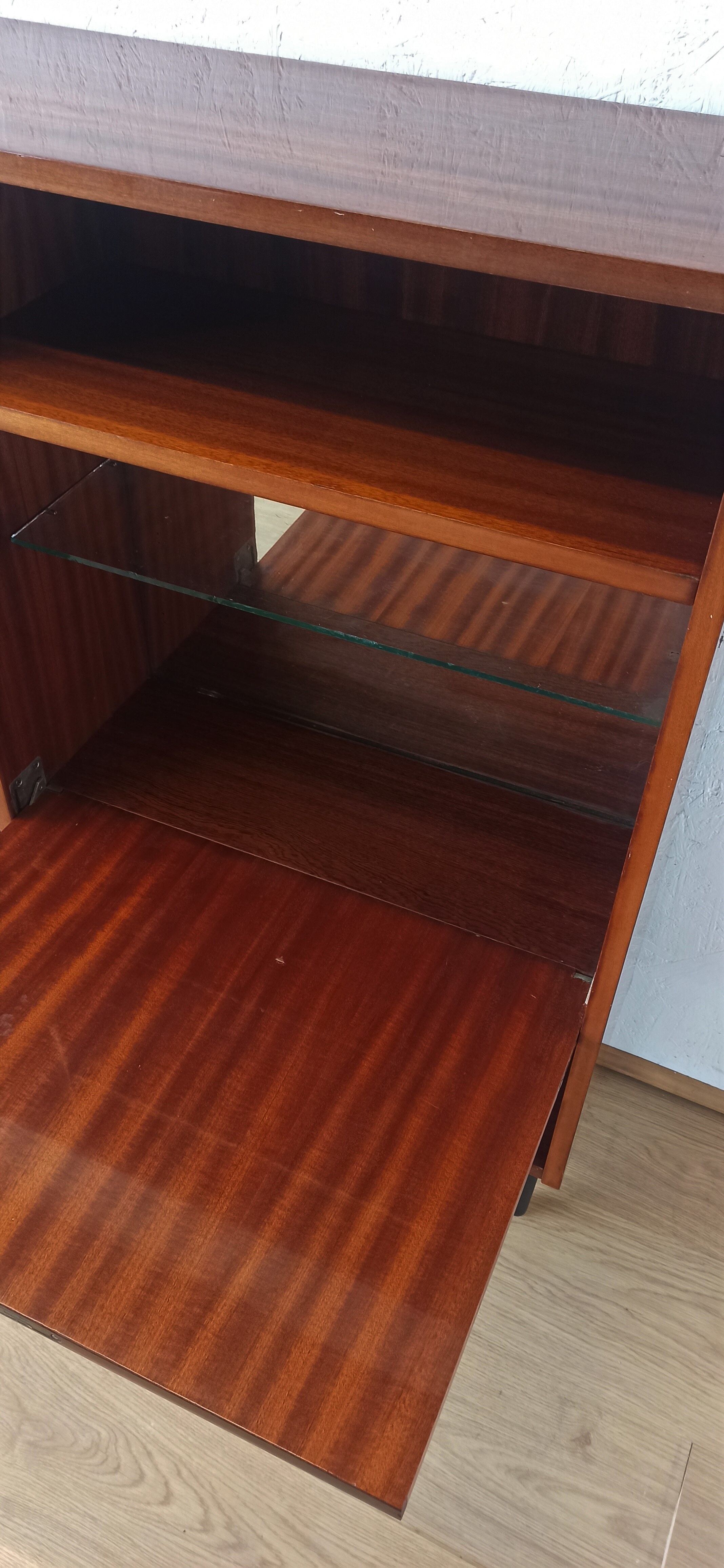 Buffet moderniste étagère des années 1970