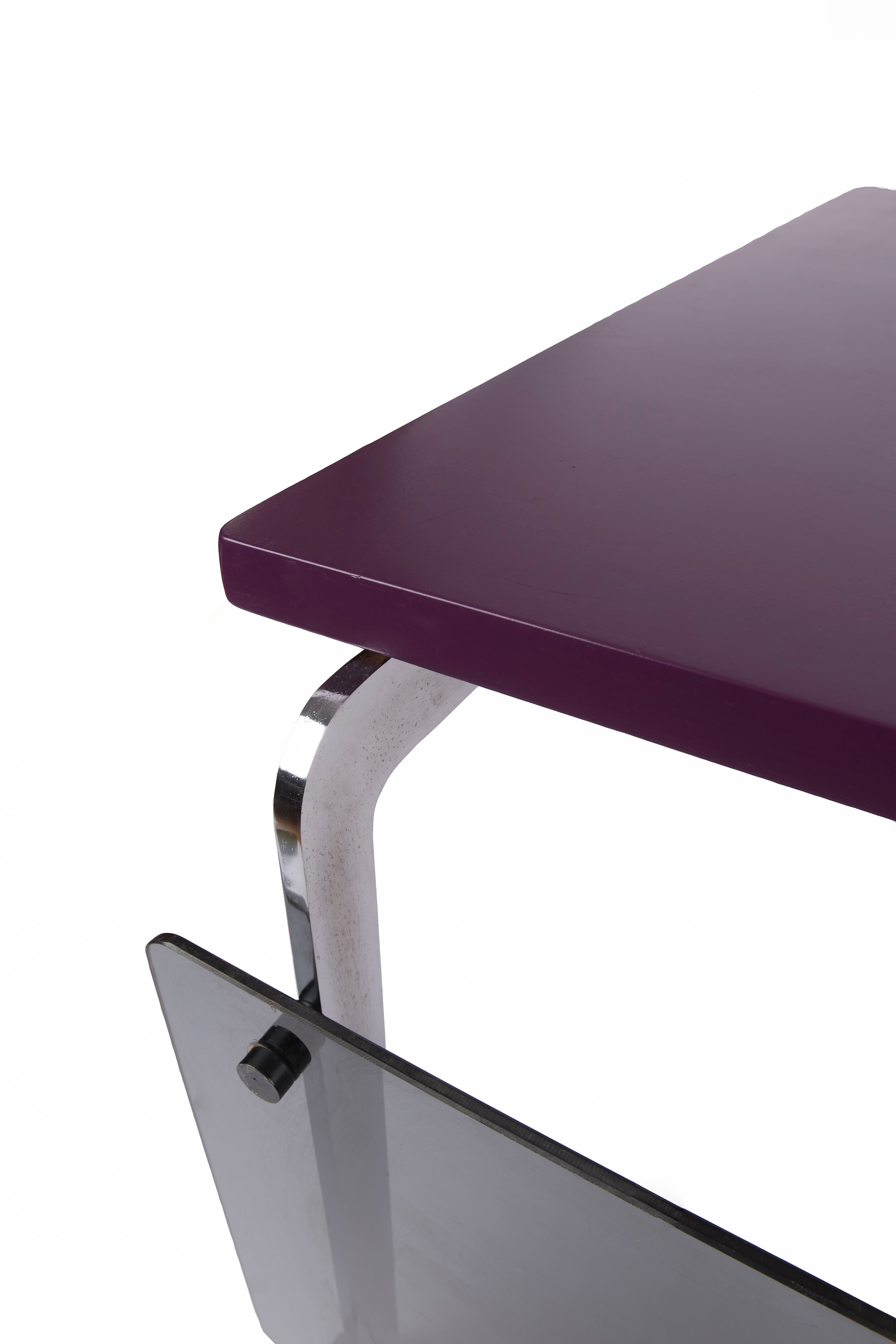 Modernist Art-Deco Office