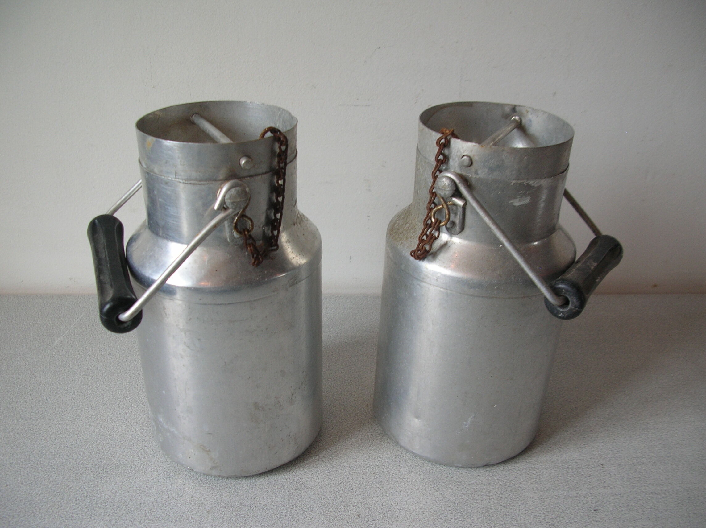 Set of 2 old aluminum milk pot Le Trèfle Vesoul 18 cm deco kitchen Normandy countryside