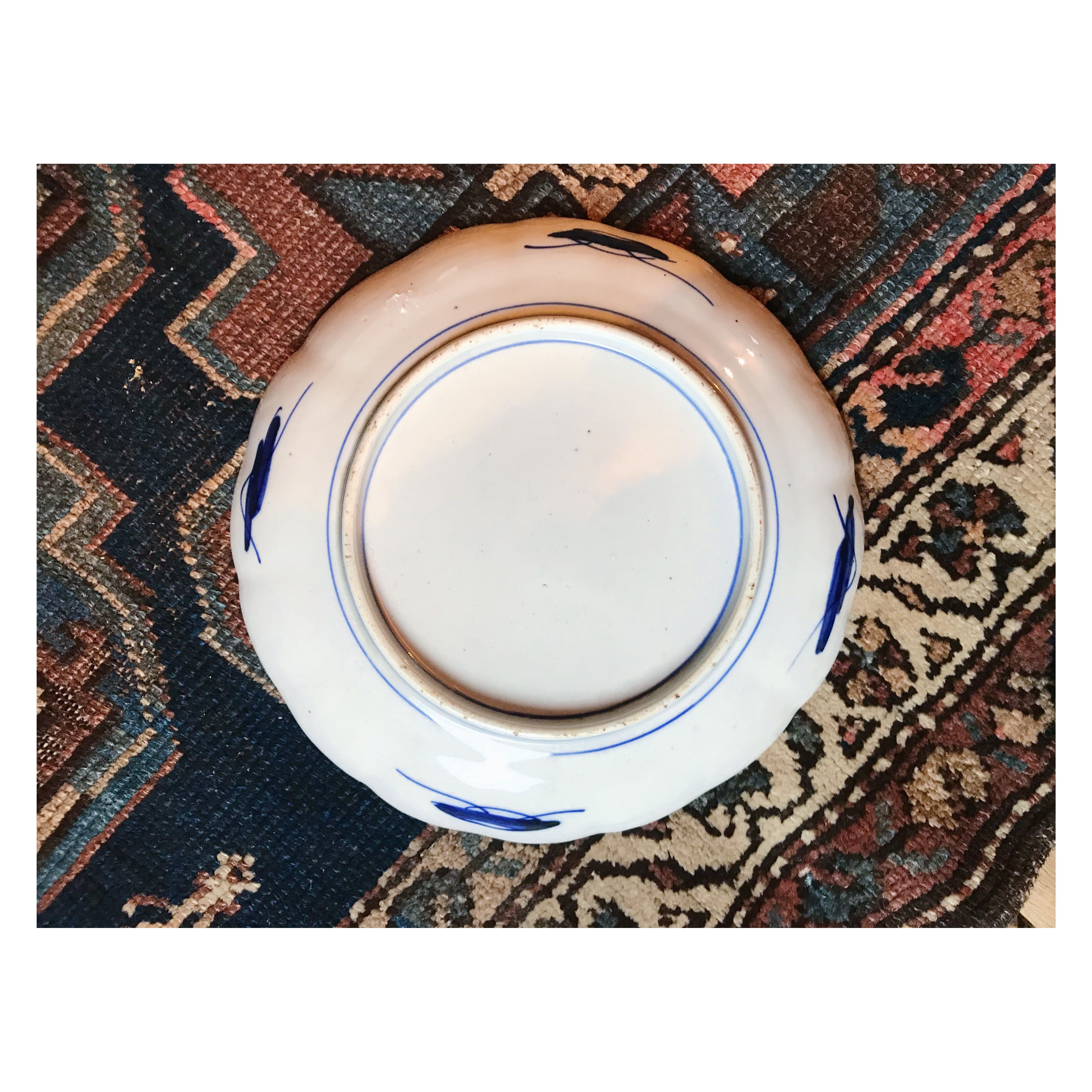 Lot of two plates made of earthenware Imari Japan