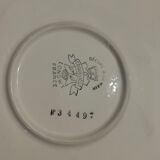 Dish with pie server