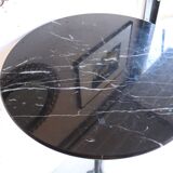 Antique bistro pedestal table in cast iron and veined black marble