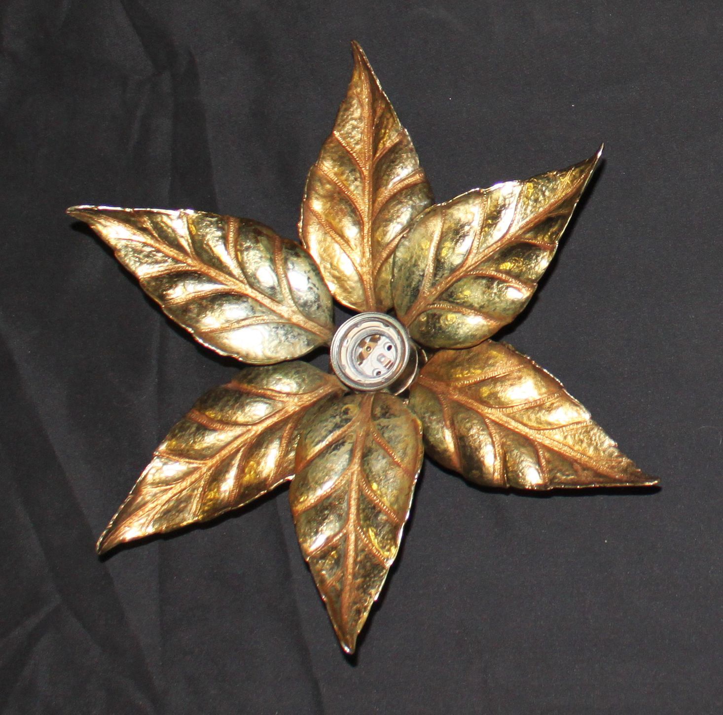 Willy Daro floral sconce, Hollywood Regency style