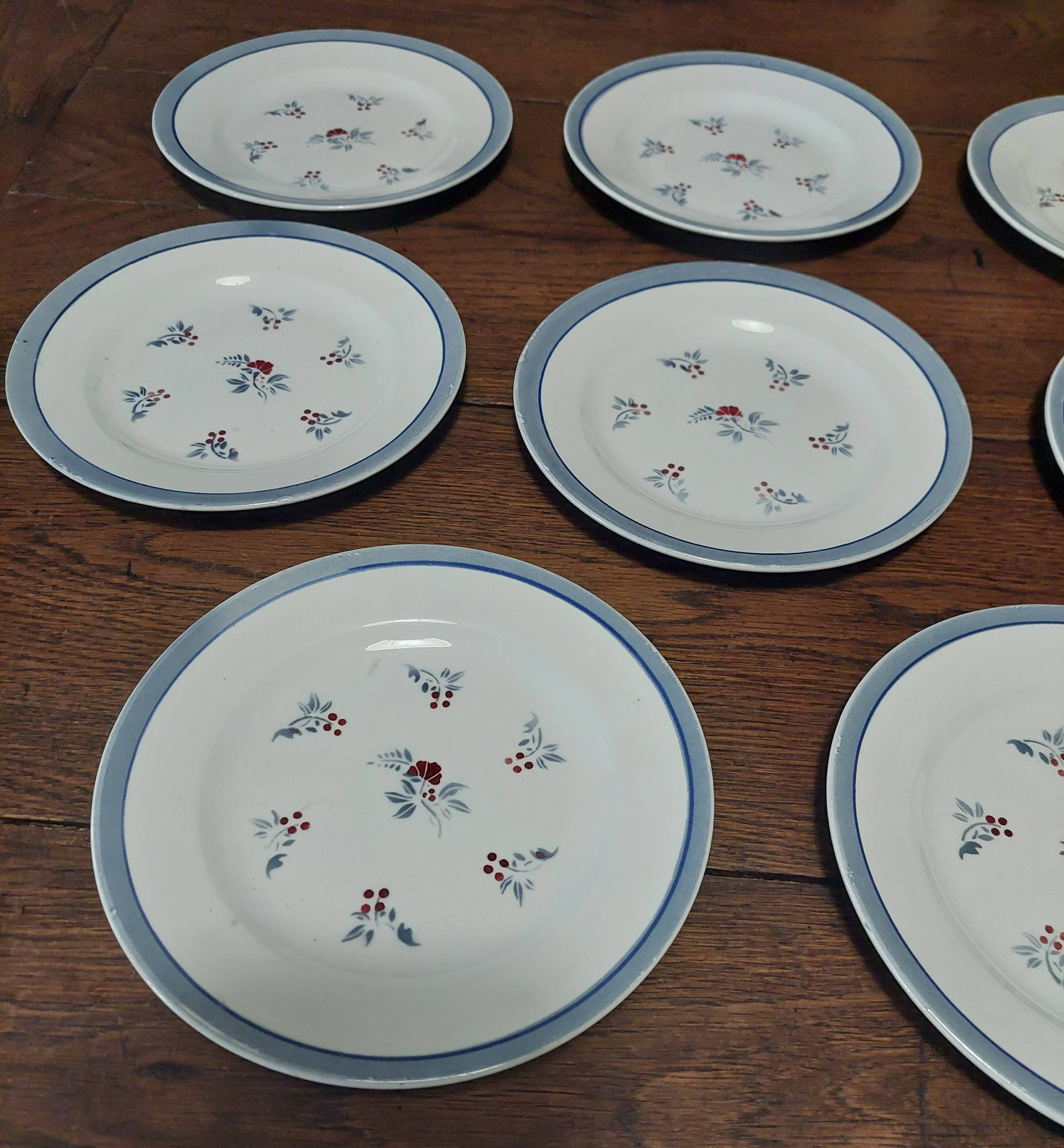 Dessert plates, set of eight, Marly decor