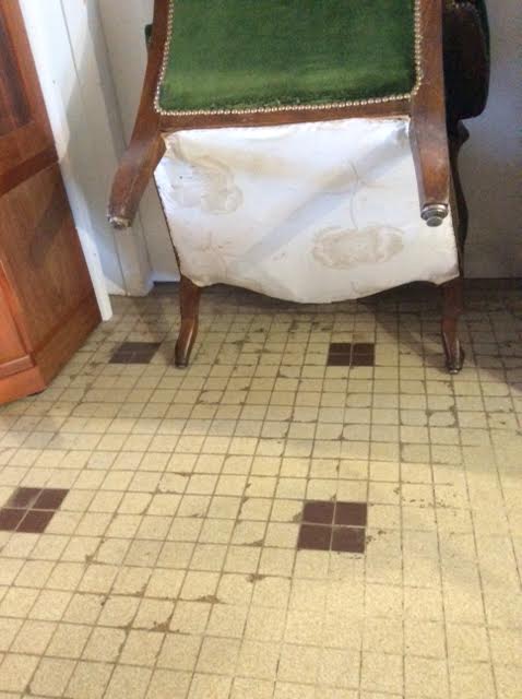 Voltaire with green velvet seat