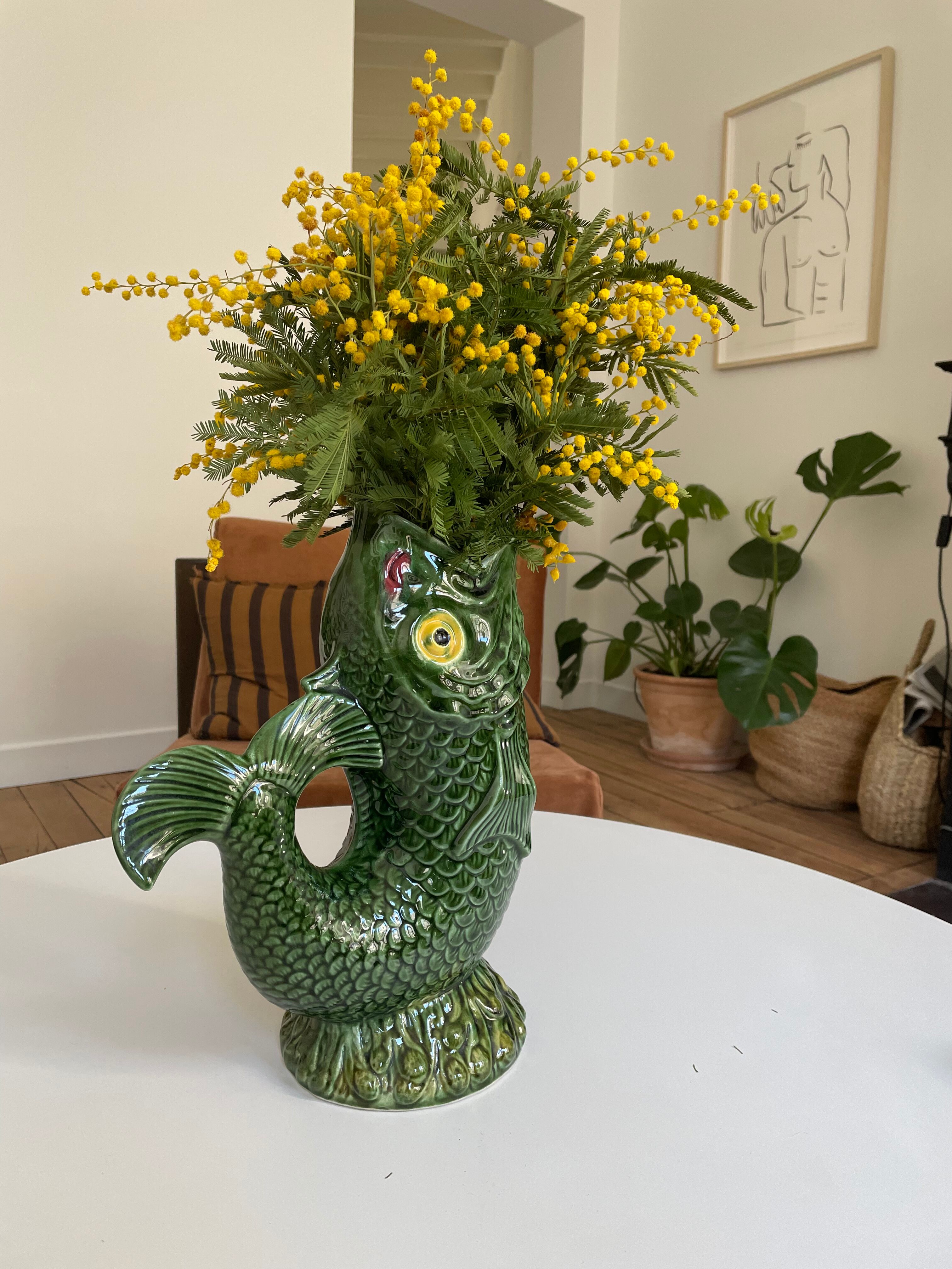 Slurry vase or pitcher