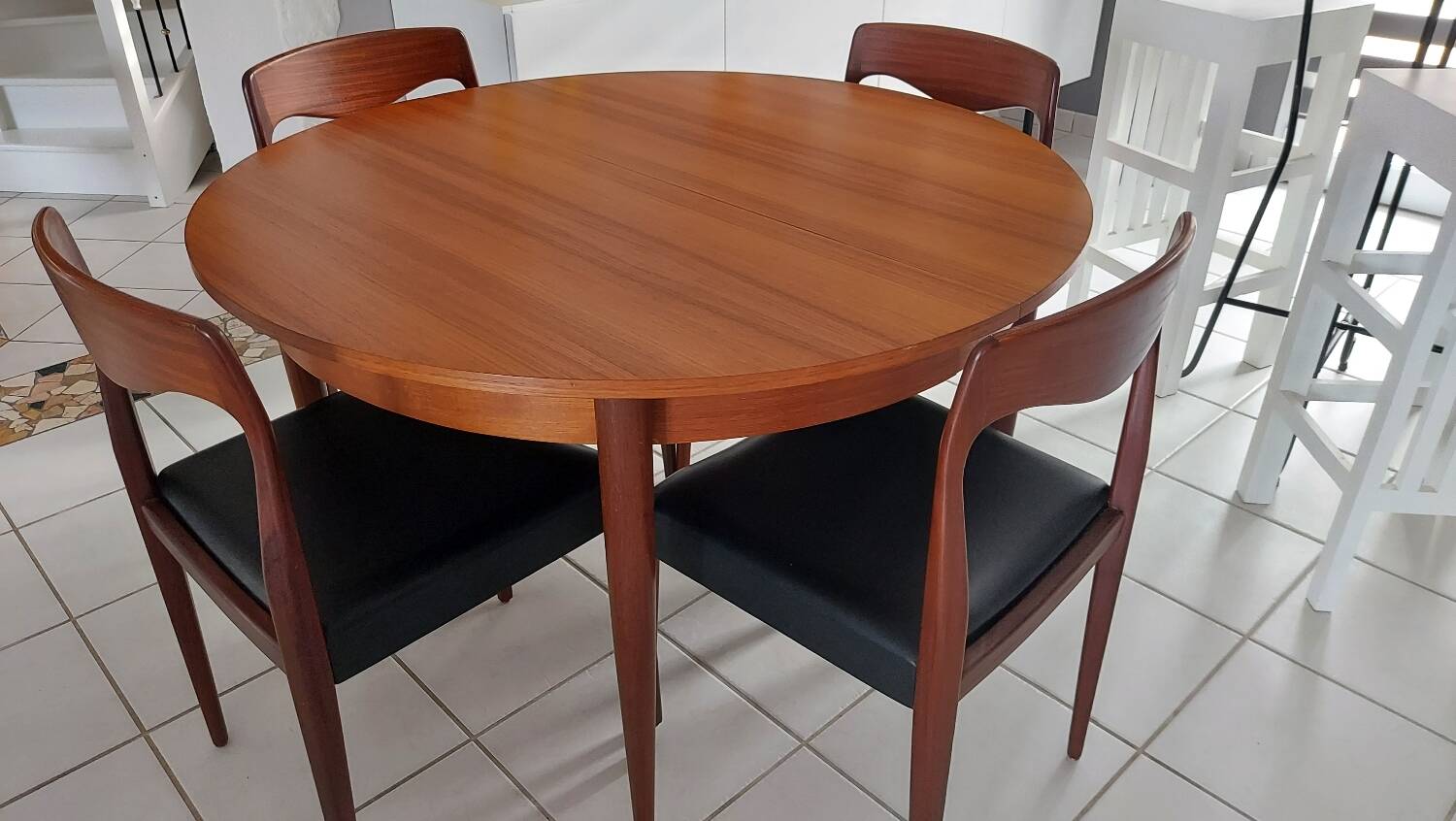 Set of 4 vintage Scandinavian teak chairs from the 1970s