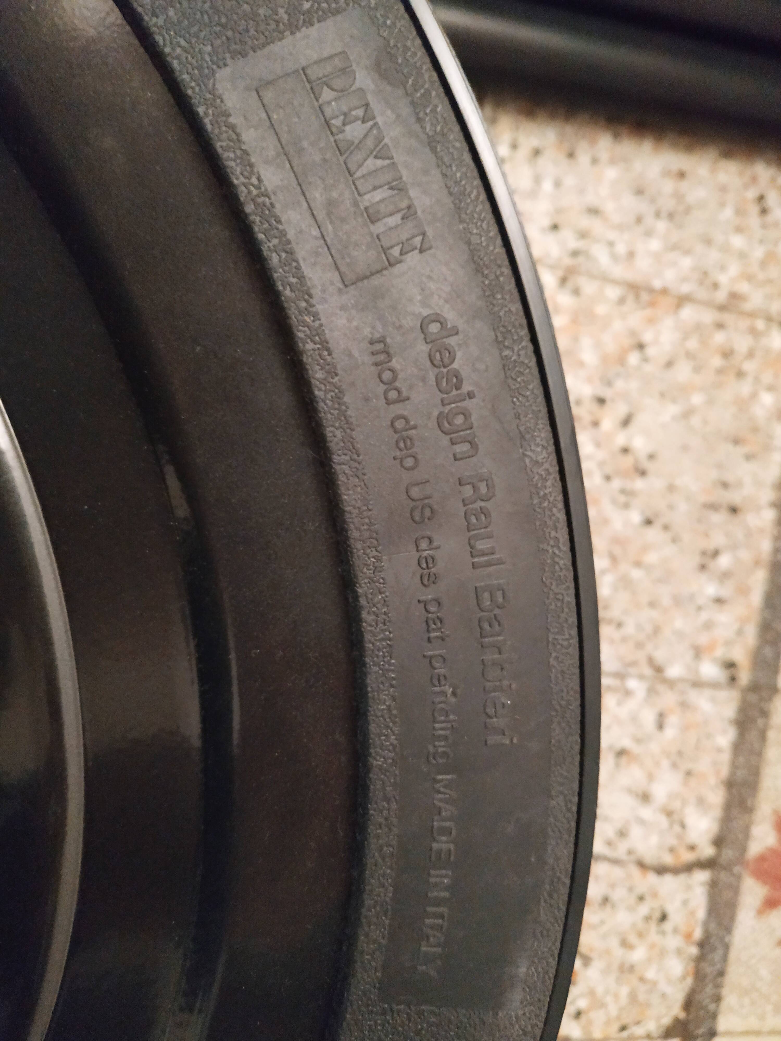 Raul Barbieri's Doppiopetto coat rack for Rexite, 1992