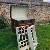 Wooden transport trunk canvas around 1870