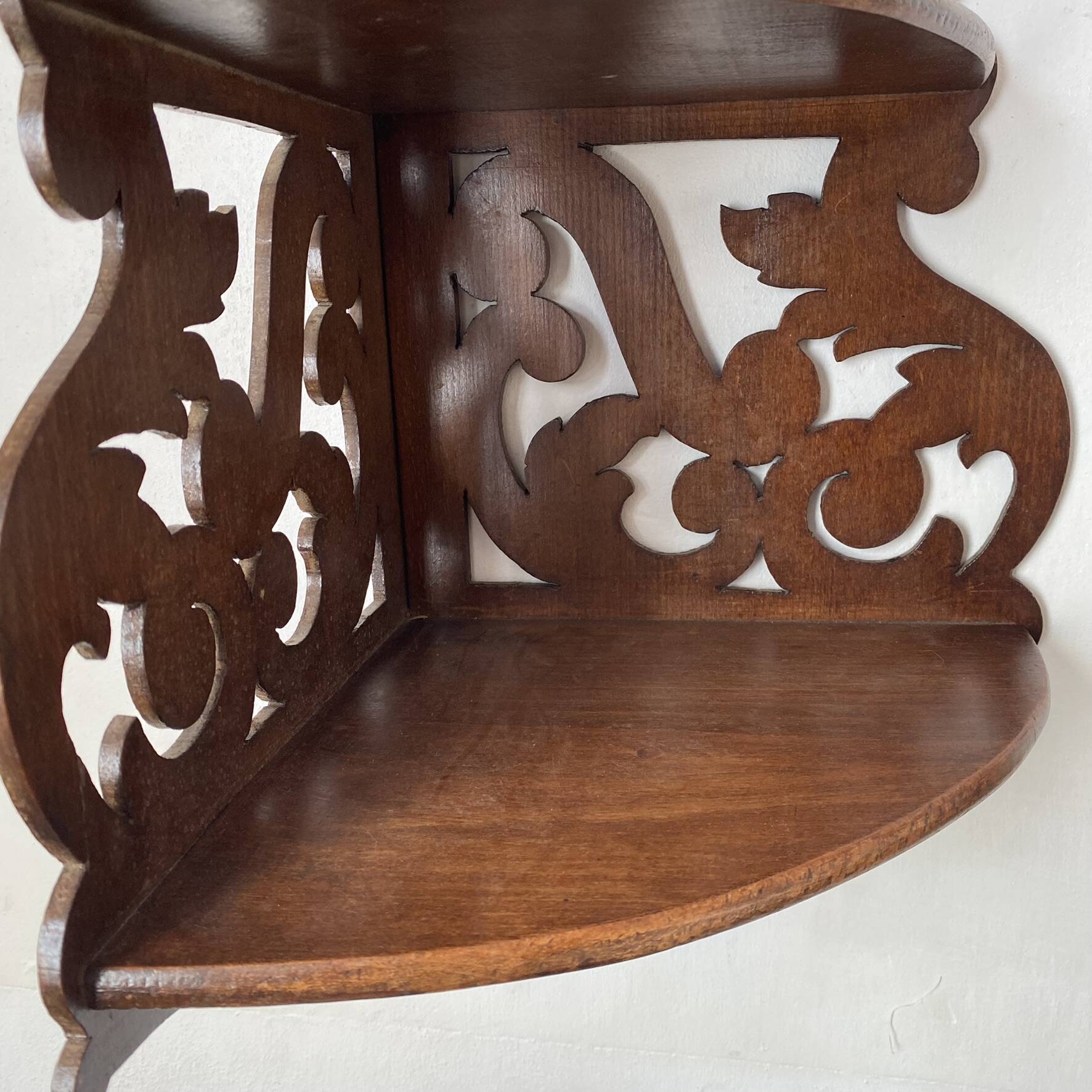 antique corner shelf in openwork wood with 3 shelves