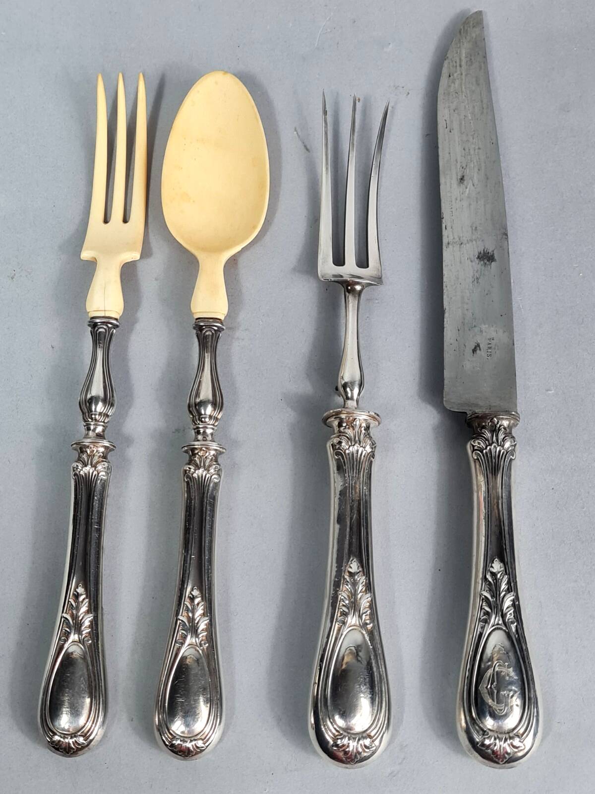 10 silver serving cutlery, Minerva hallmark + rosewood case, 19th century. C730