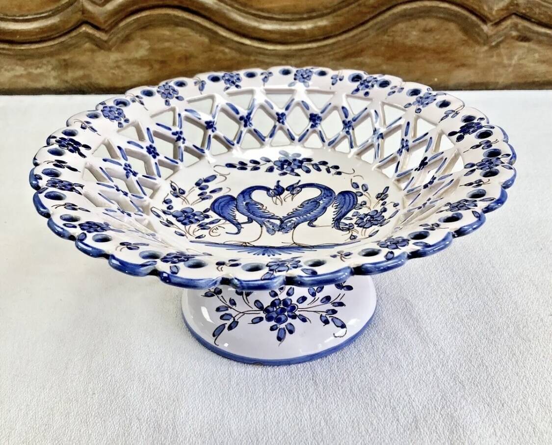 Old openwork fruit bowl Martres Tolosane