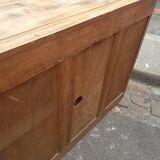 Slate and raw Parisian buffet