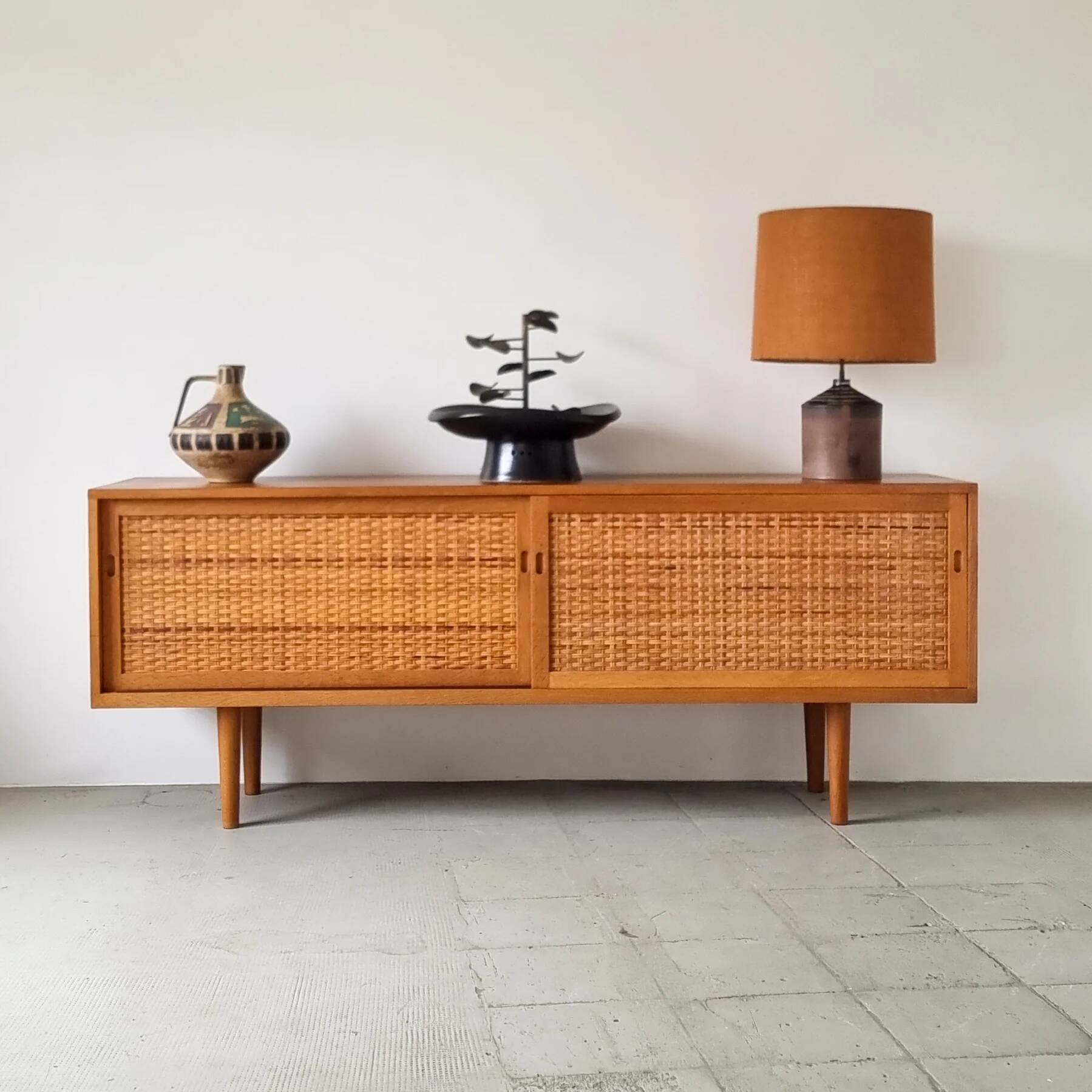 Enfilade Hans Wegner RY-26 rare in oak