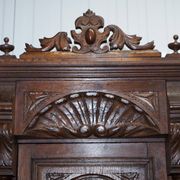 Armoire Néerlandaise Sculptée en Chêne Massif Début XIXe Siècle