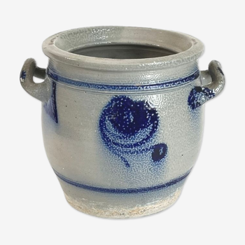 Salt glazed stoneware pot, cobalt oxide decoration