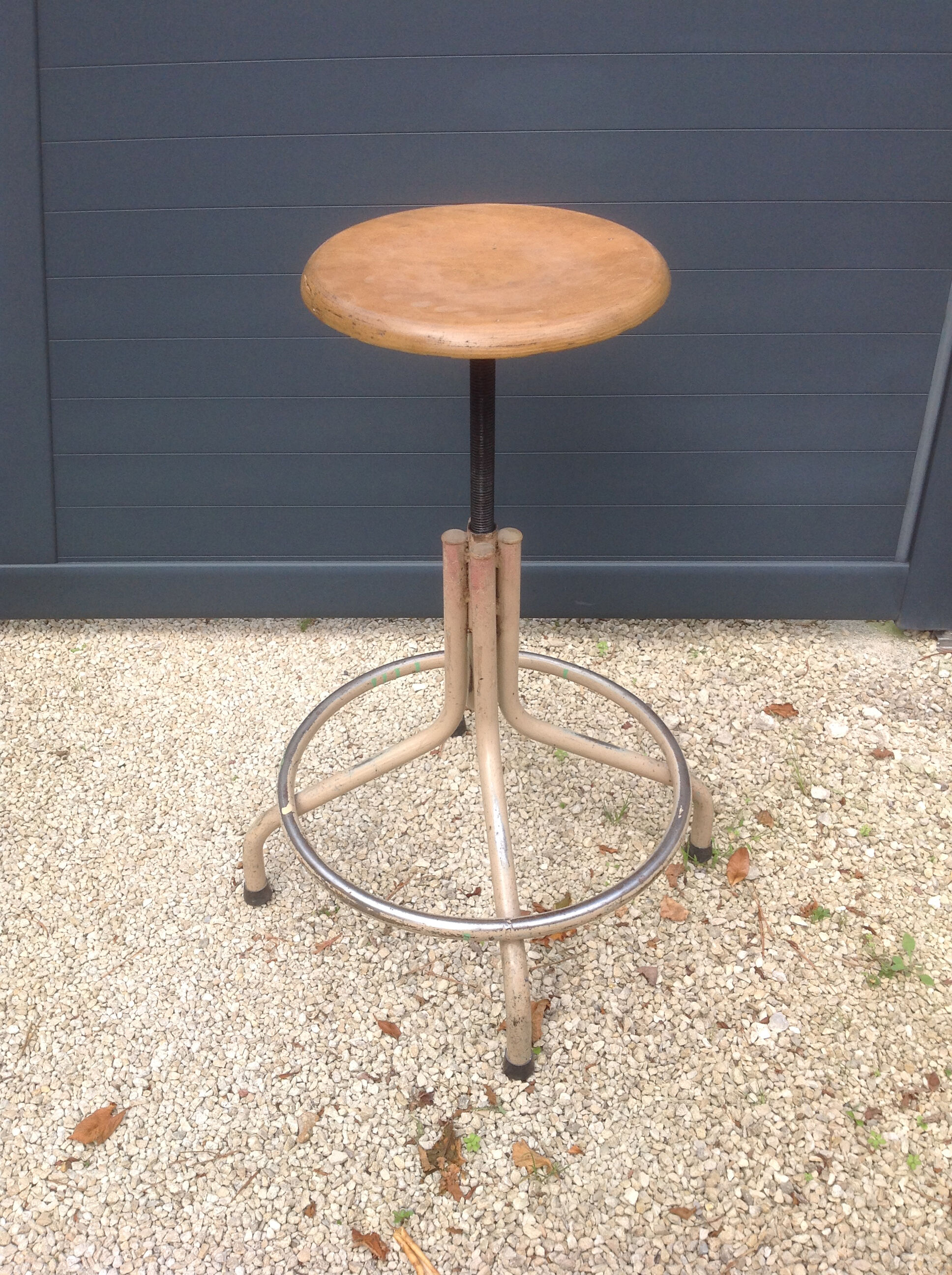 Industrial workshop stool
