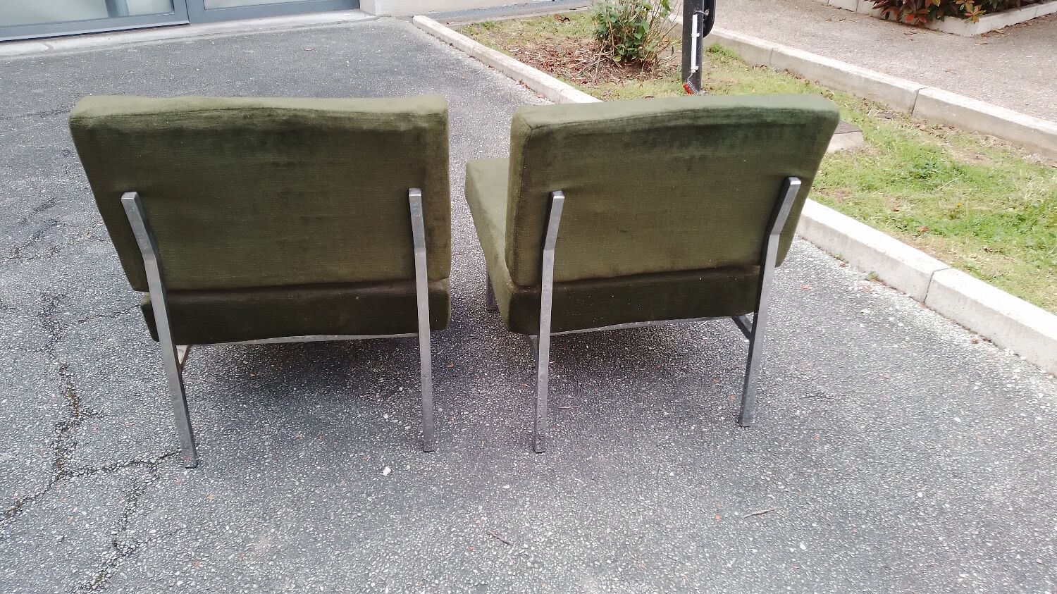 2 fero armchairs