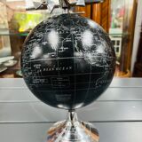 Aluminum globe to be laid with an aircraft axle