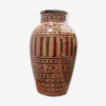 Safi pottery vase