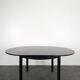 Table moderne teinté noir en chêne