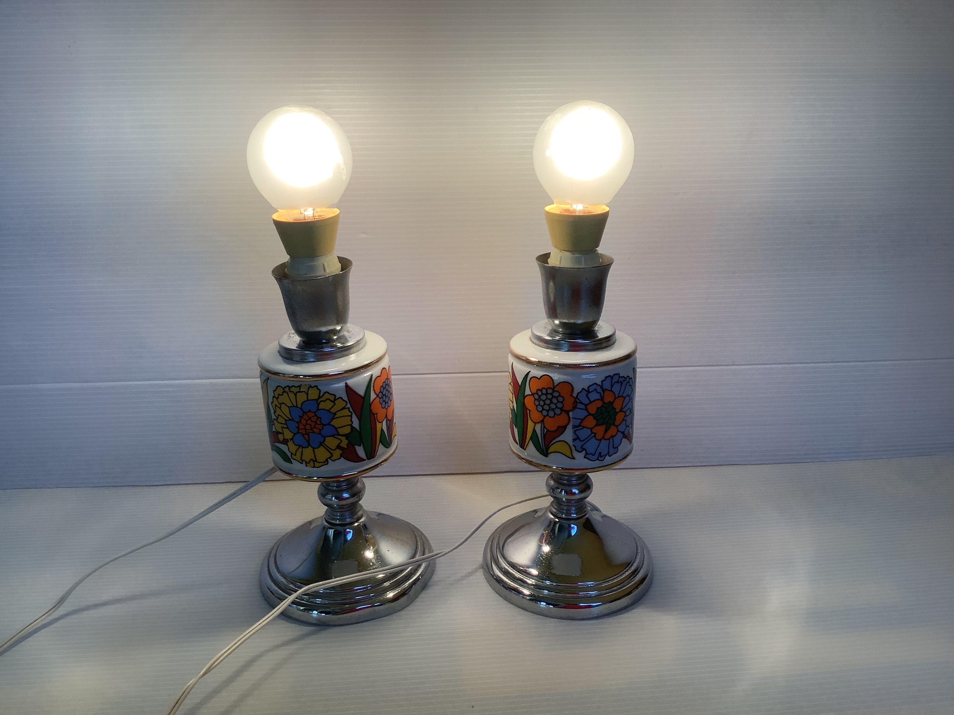 Pair of lamps style Acapulco ceramic and chromed metal