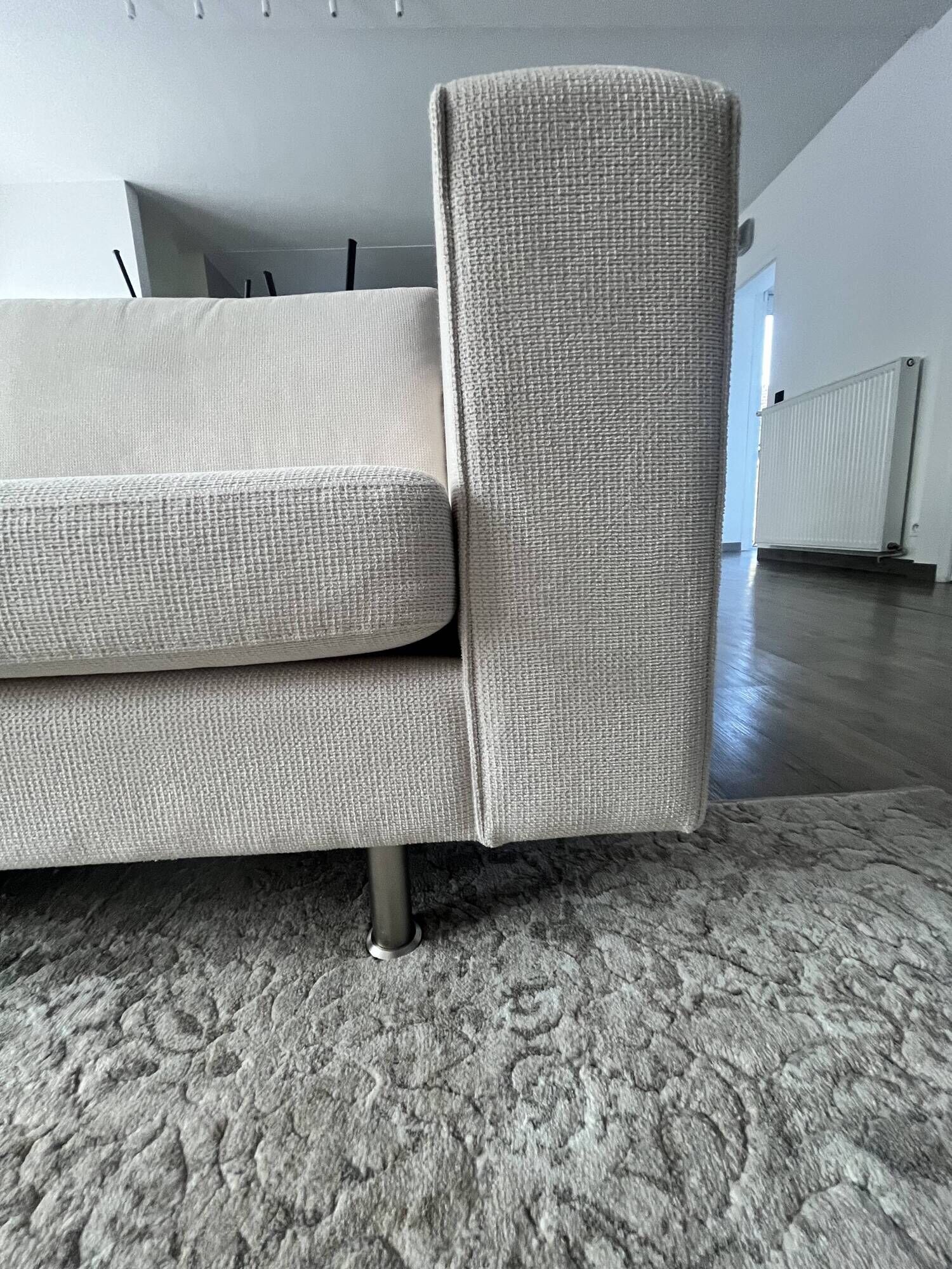 Canapé Boconcept modèle Indivi avec méridienne gauche.