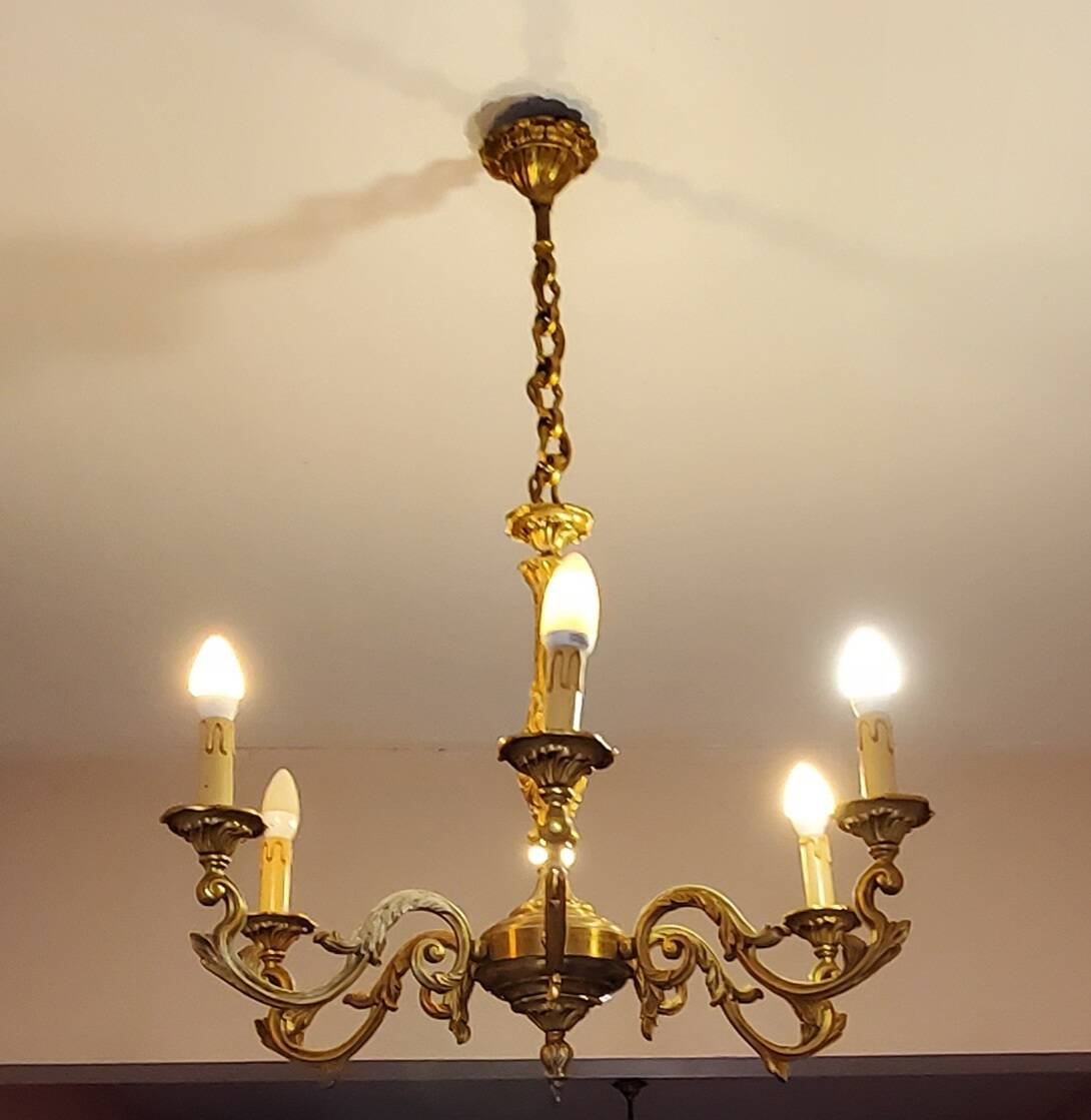 Lustre baroque en laiton massif