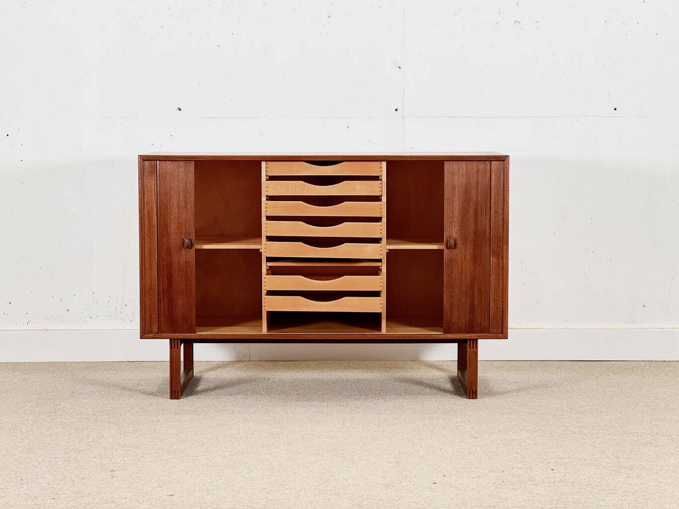 Børge Mogensen sideboard (tambour doors)