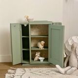 Doll's wardrobe