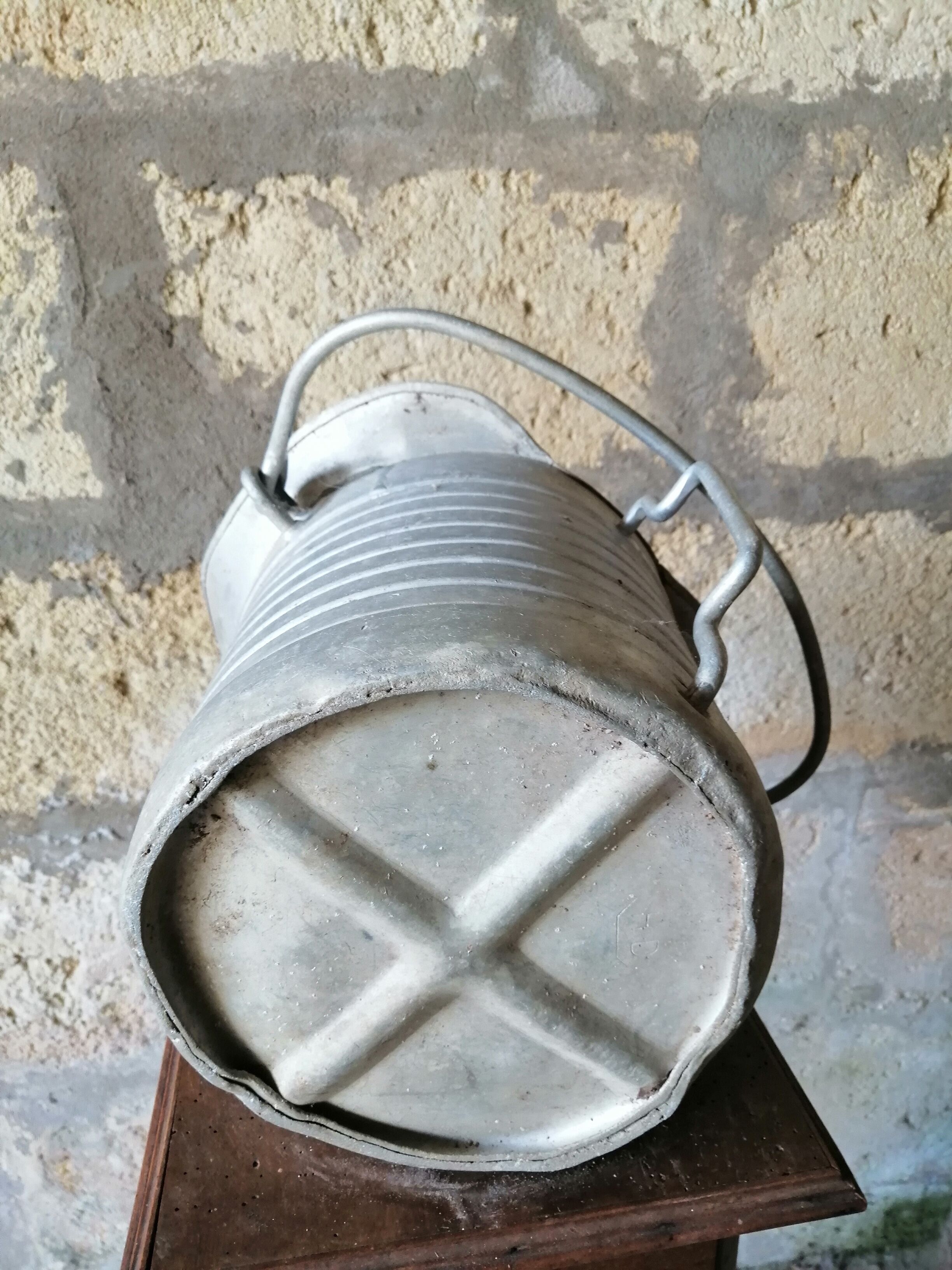 Aluminum decalitre bucket 10 liters
