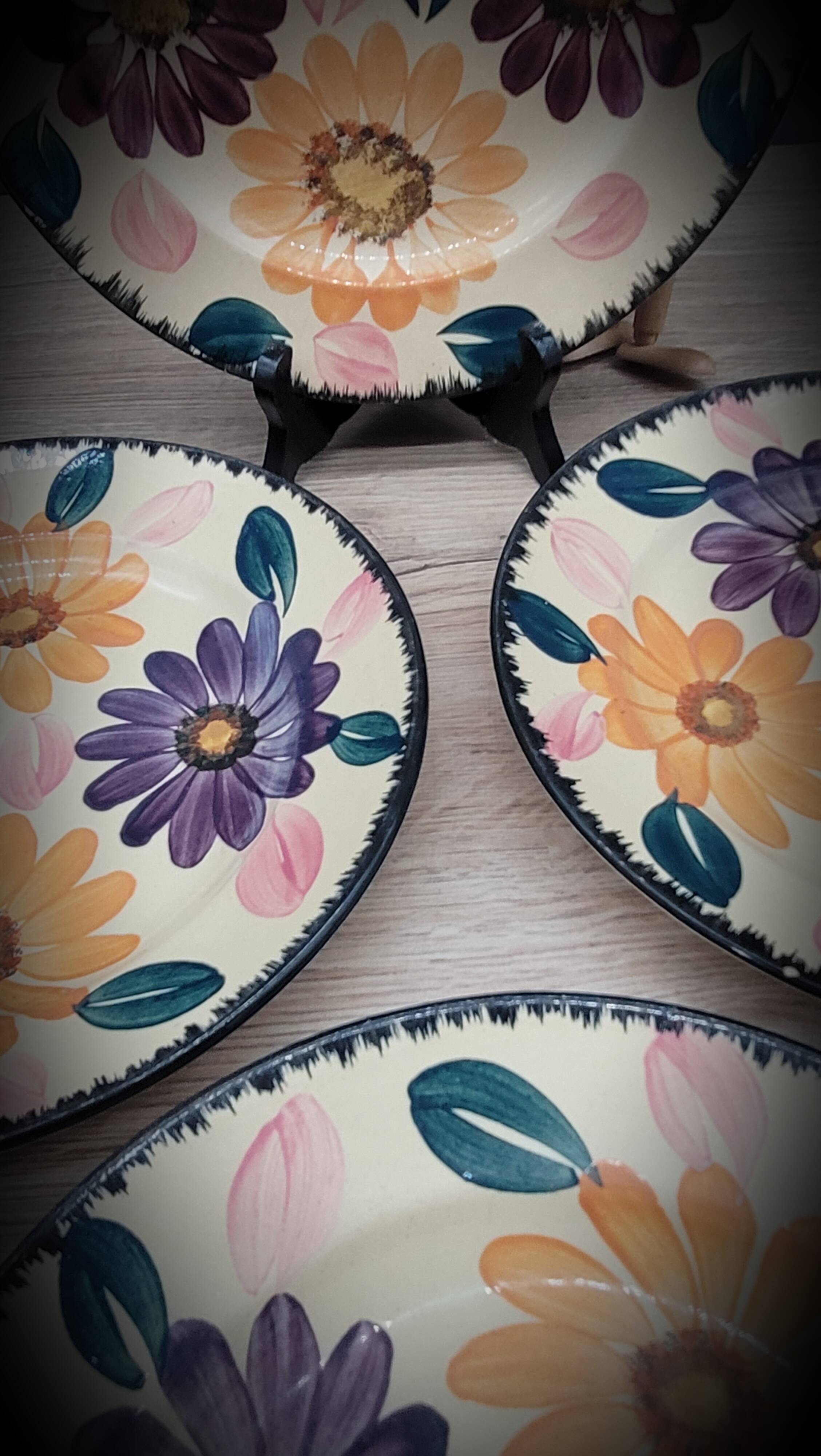Set 4 flat plates Balkan Van Gogh