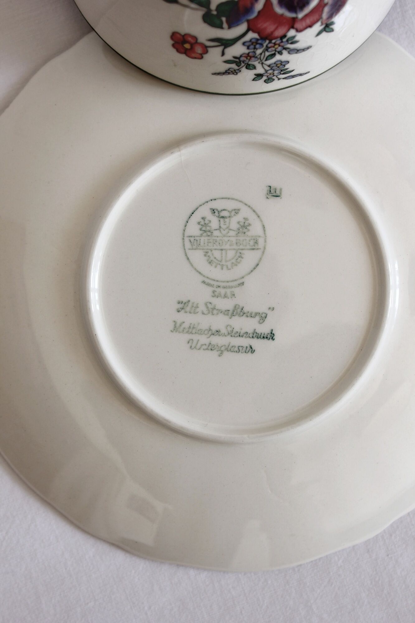 Vintage earthenware cup "Alt Strassburg" or "Vieux Strasbourg" Villeroy & Boch