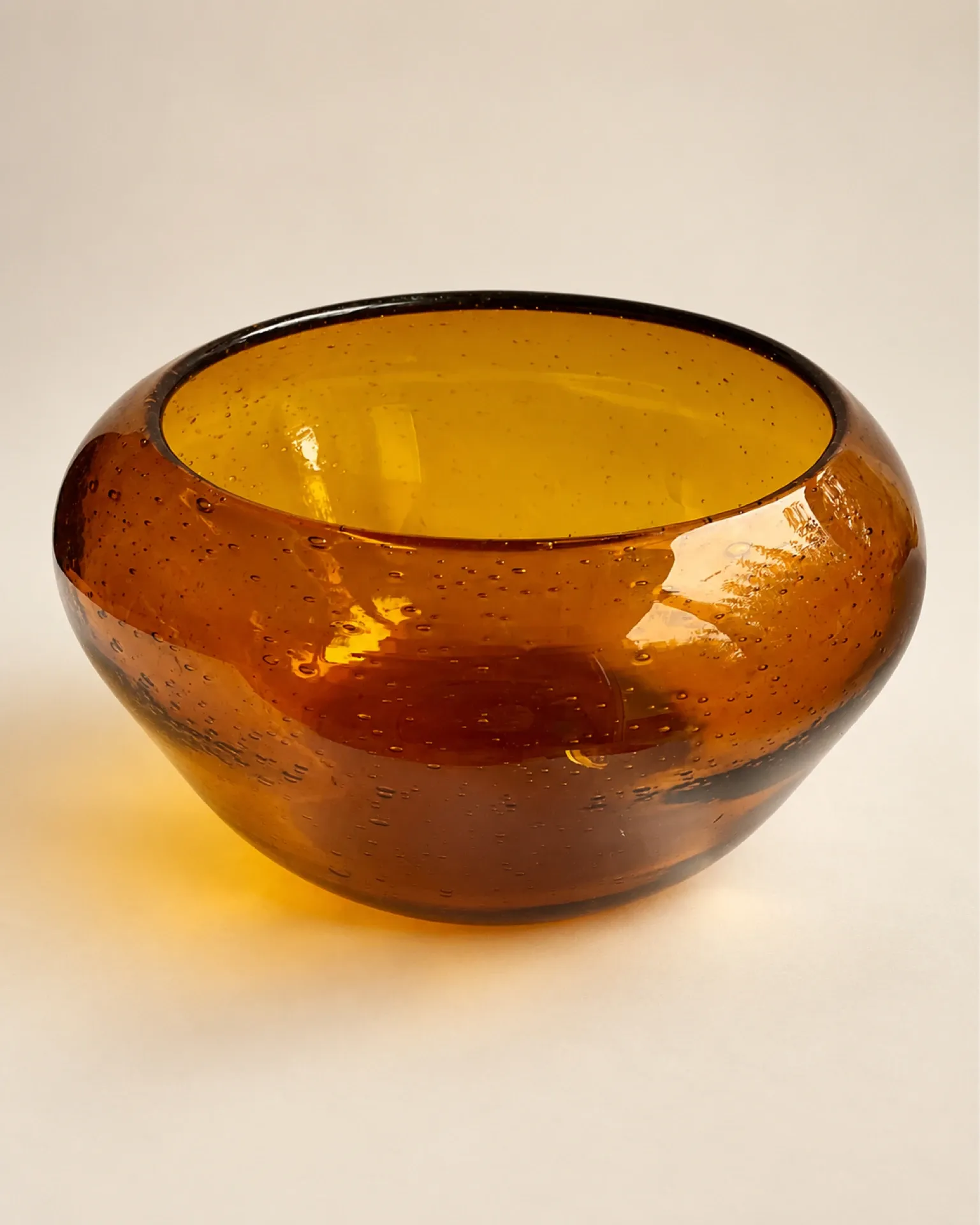 Large amber bubble glass bowl signed Biot – Vintage