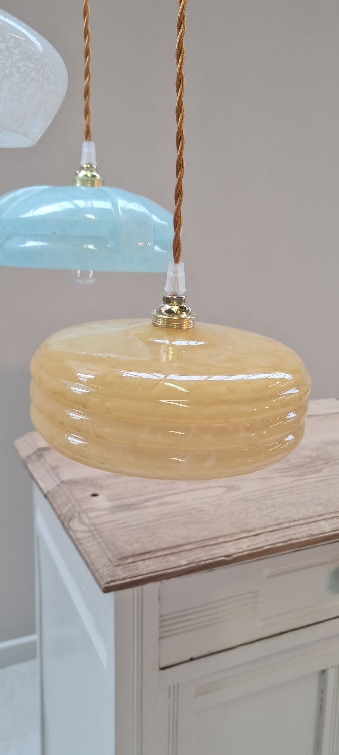 Clichy glass triptych suspension