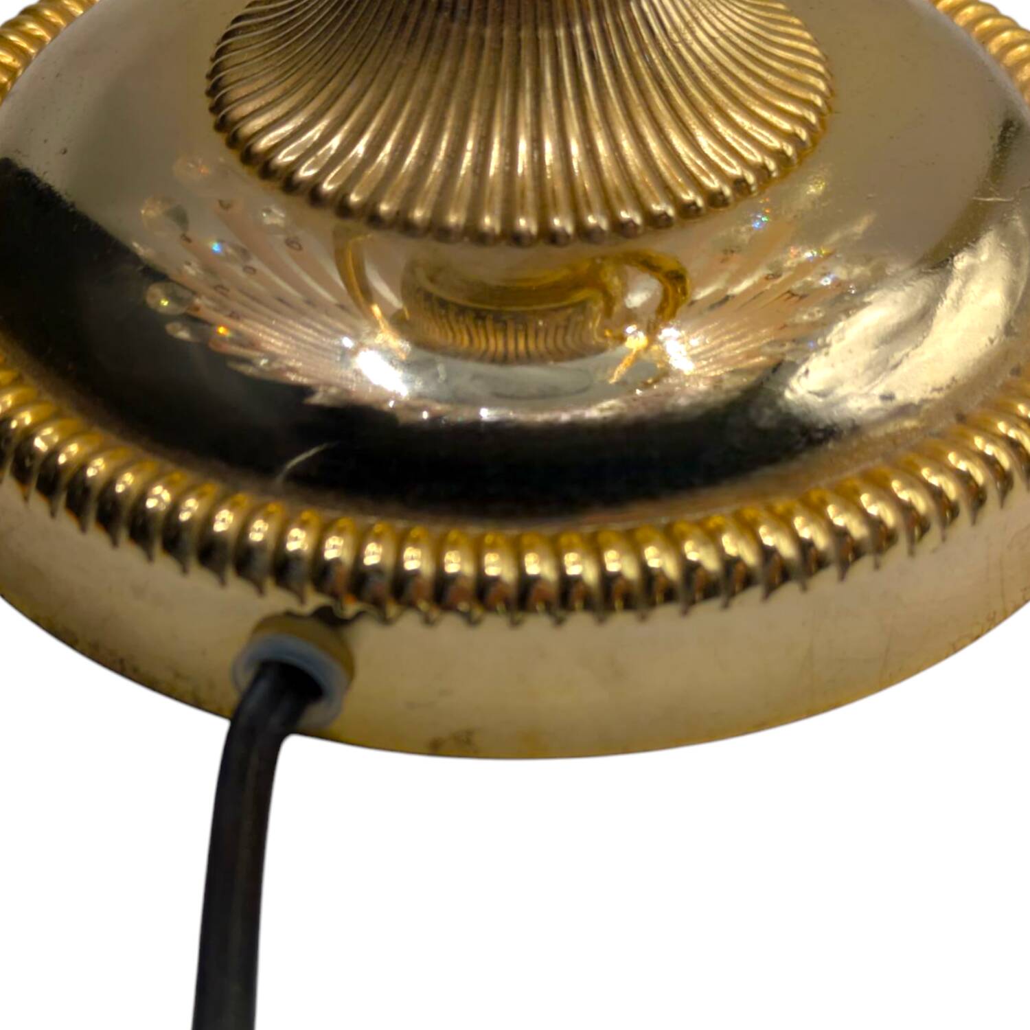 Vintage brass table lamp – with crystal drops and Art Deco style