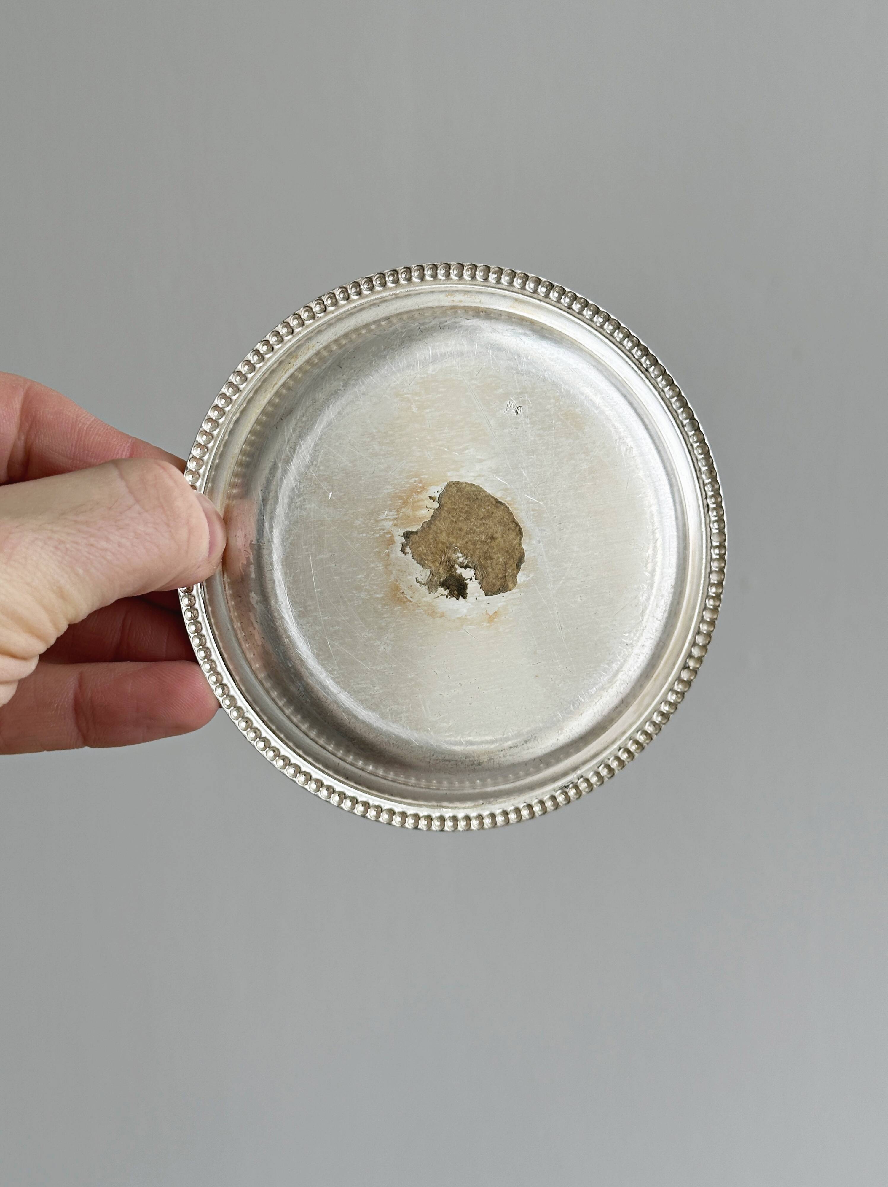 Set of 2 round beaded metal bowls