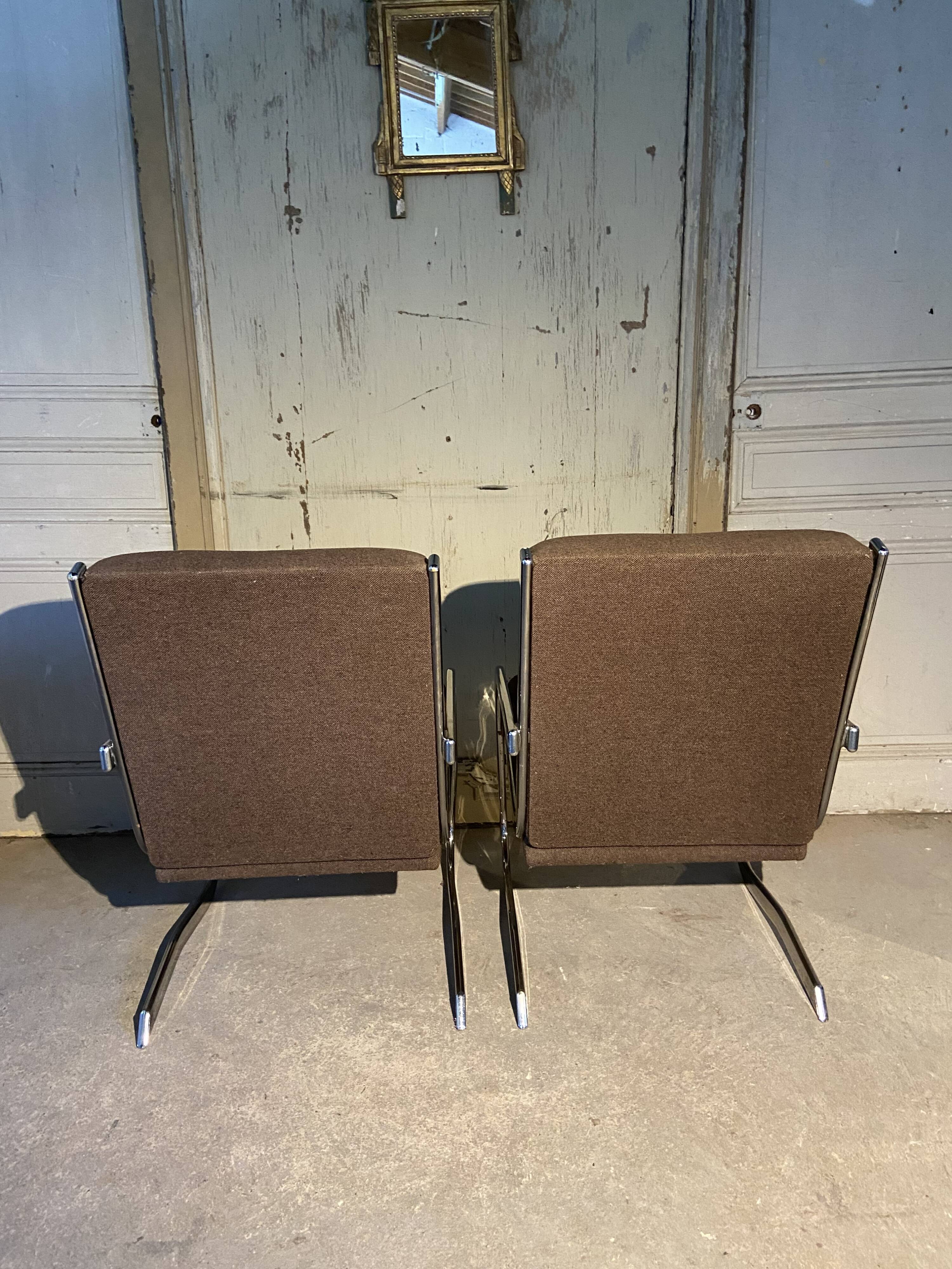 Pair of 70s designer armchairs/chairs in chrome and brown fabric