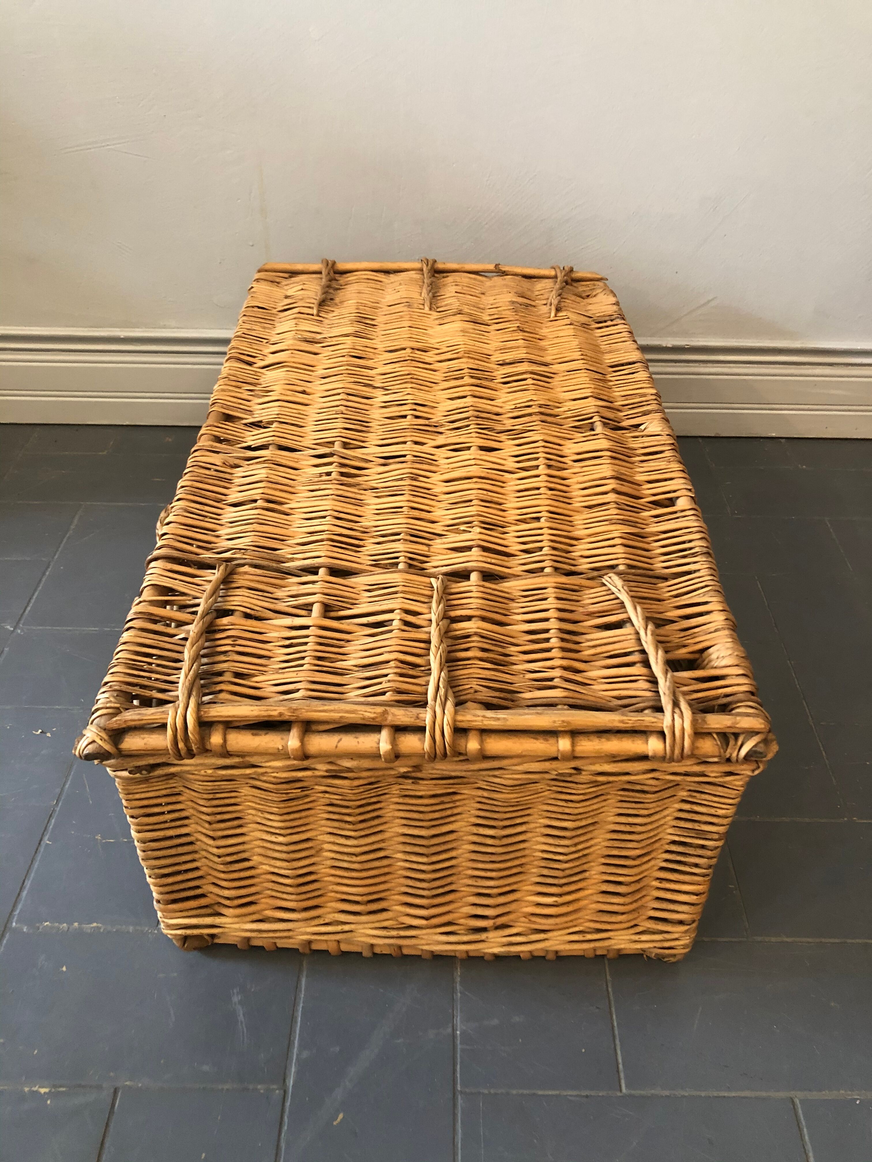 Rattan chest