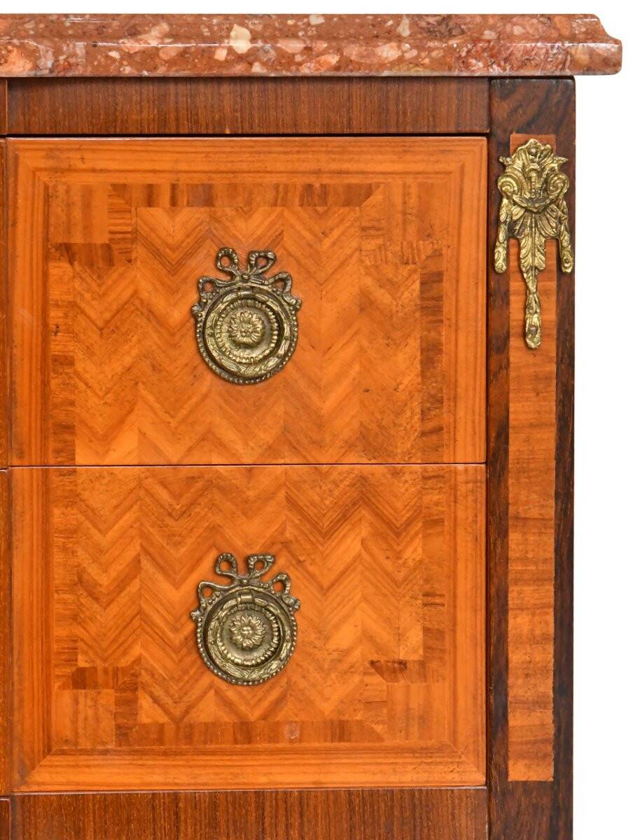 Louis XVI style commode in marquetry